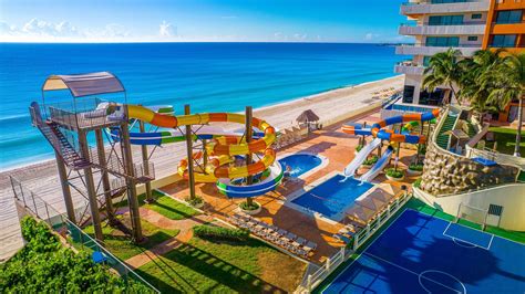 Crown Paradise Club .